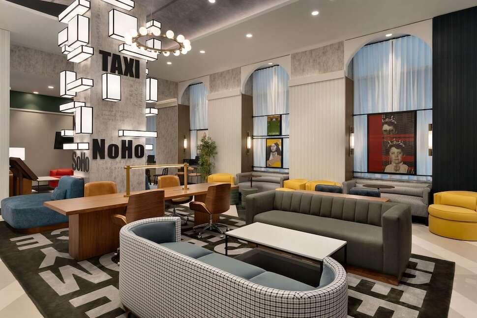 Ein Foto DoubleTree by Hilton New York Downtown