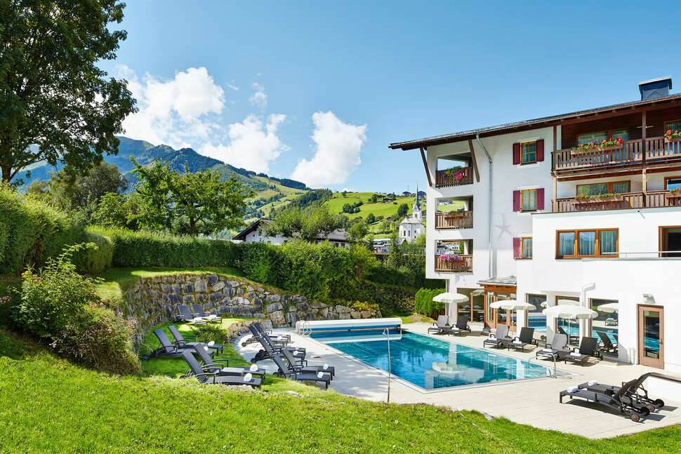 Een foto van het zwembad bij Das Alpenhaus Kaprun