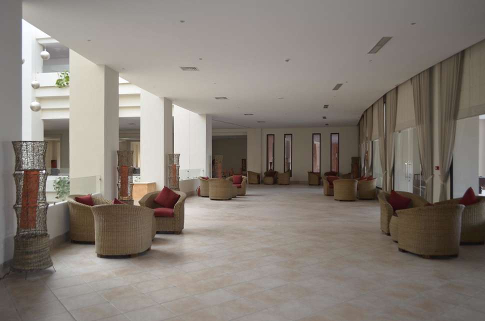 Een foto van het interieur van Vincci Safira Palms