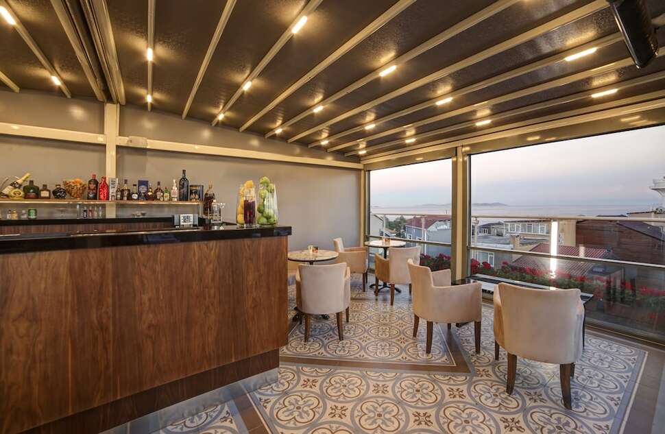 Ein Foto Almina Hotel