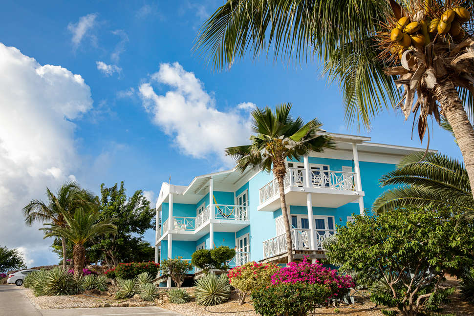 Een foto van de buitenkant van Time to Smile Chogogo Dive & Beach Resort Curacao