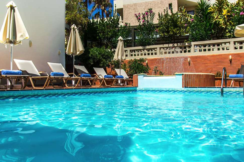 Een foto van het zwembad bij Anita Beach Hotel