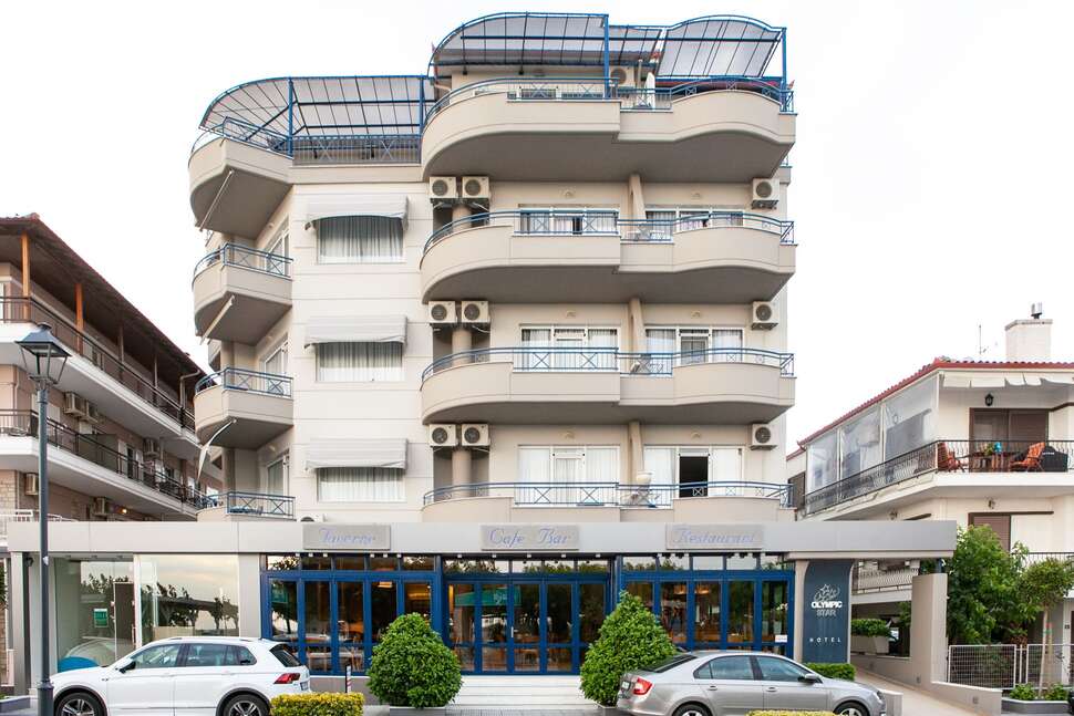 Een foto van de buitenkant van Olympic Star Beach Hotel
