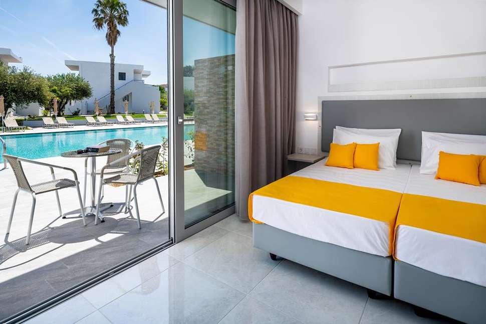 Een foto van Niriides Beach Hotel
