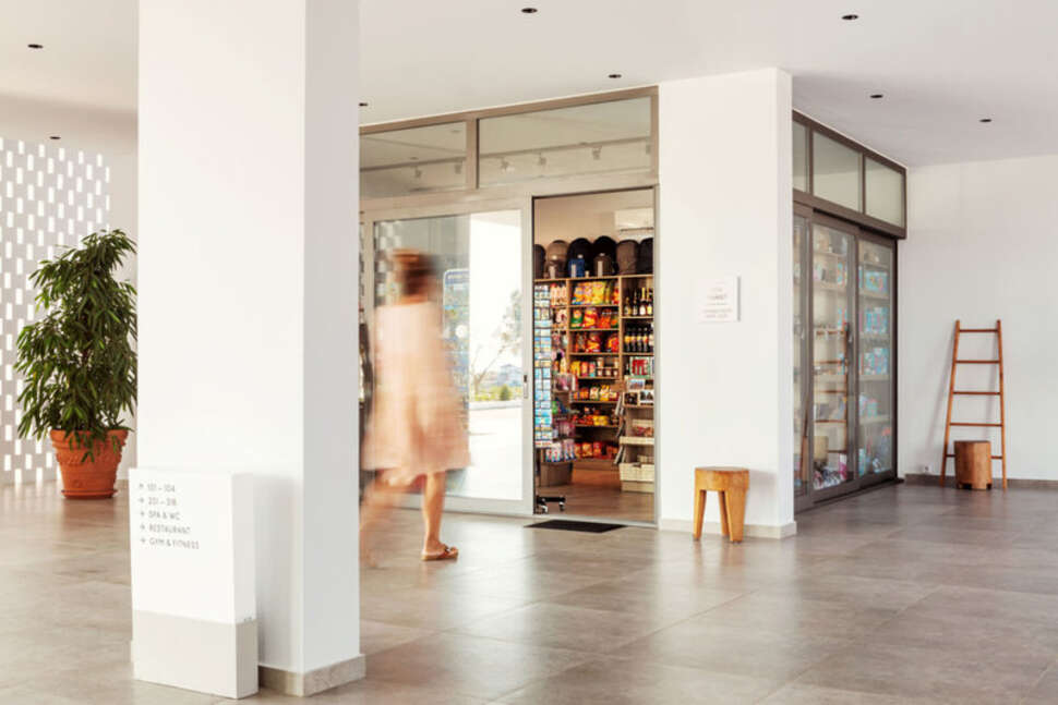 Een foto van het interieur van Pearl Beach Hotel