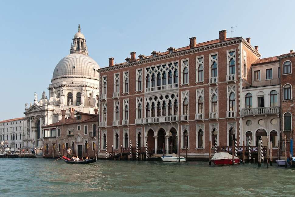 Een foto van een overzicht van Sina Centurion Palace