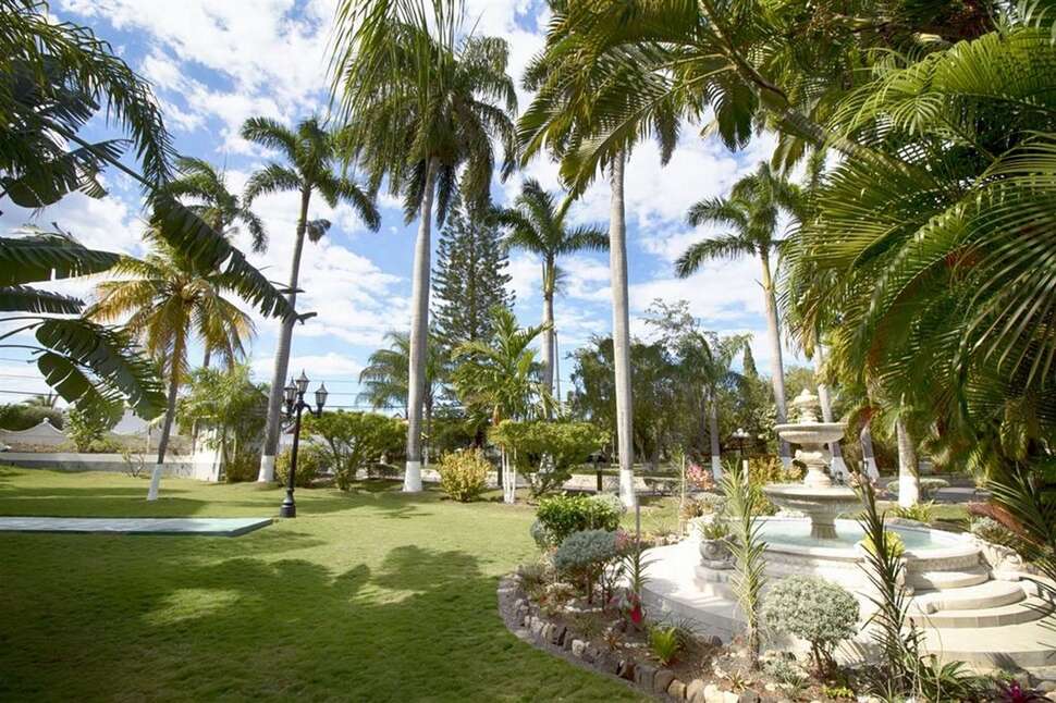 Een foto van SeaGarden Beach Resort