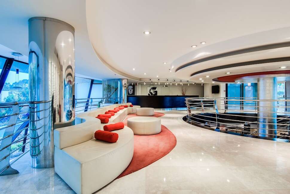 Een foto van het interieur van Senator Banus Spa Hotel