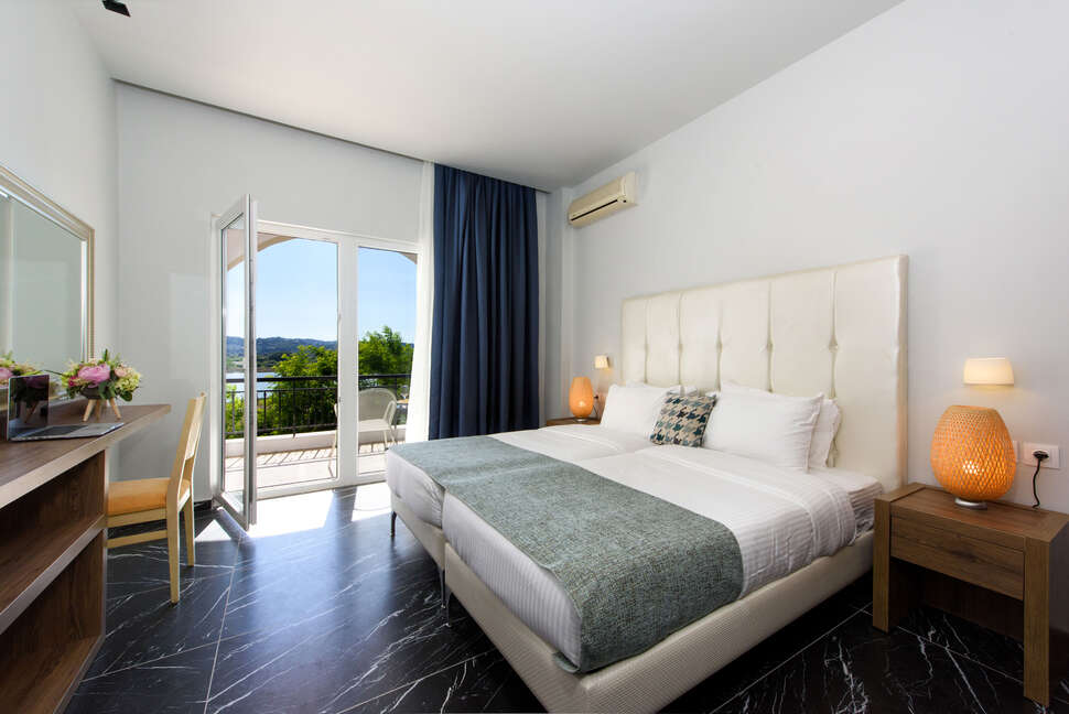 Ein Foto The Royal Grand Hotel