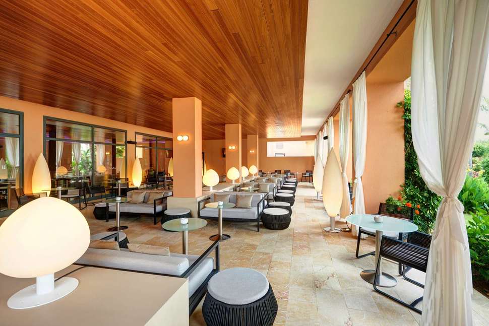 Een foto van het interieur van Hipotels Barrosa Palace & Spa