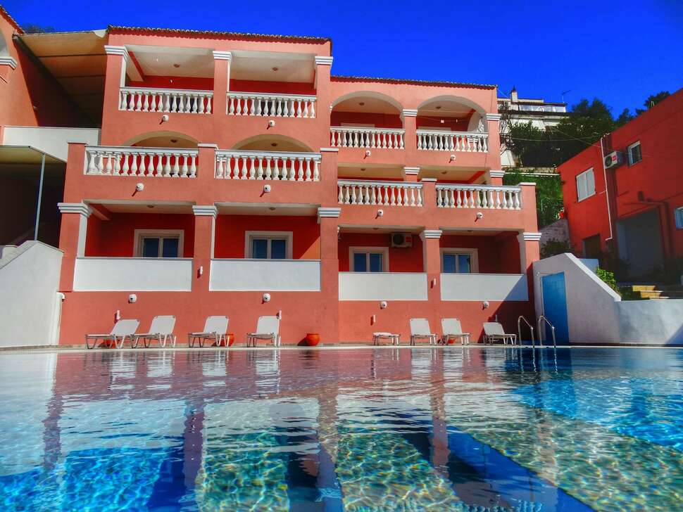 Ein Foto vom Pool im Paradiso Apartments