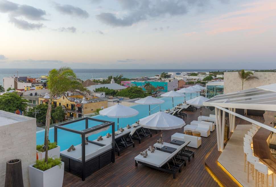 Een foto van The Fives Downtown Hotel & Residences Curio Collection by Hilton