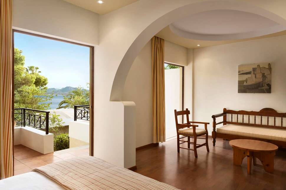 Een foto van Ramada by Wyndham Loutraki Poseidon Resort