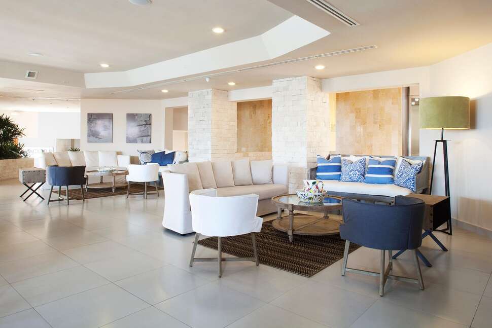 Ein Foto Emporio Hotel & Suites