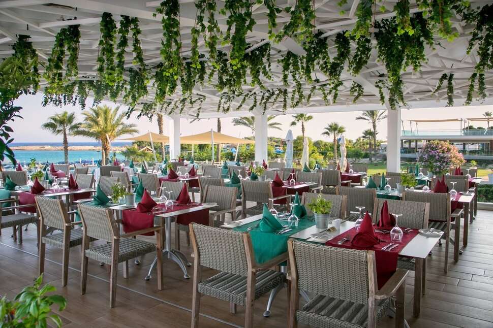 Een foto van de faciliteiten bij Asterias Beach Hotel