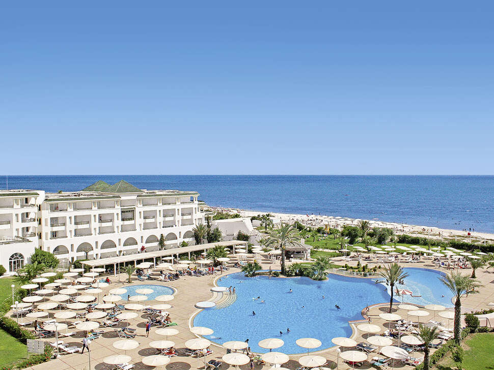 Ein Foto vom Pool im El Mouradi Palm Marina