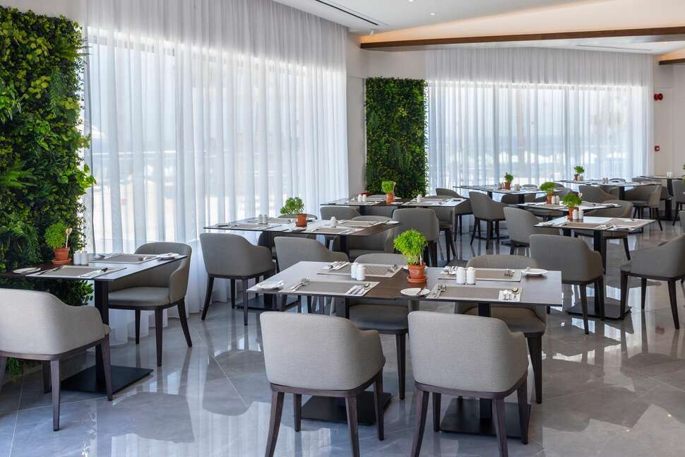 Een foto van Leonardo Crystal Cove Hotel & Spa by the Sea