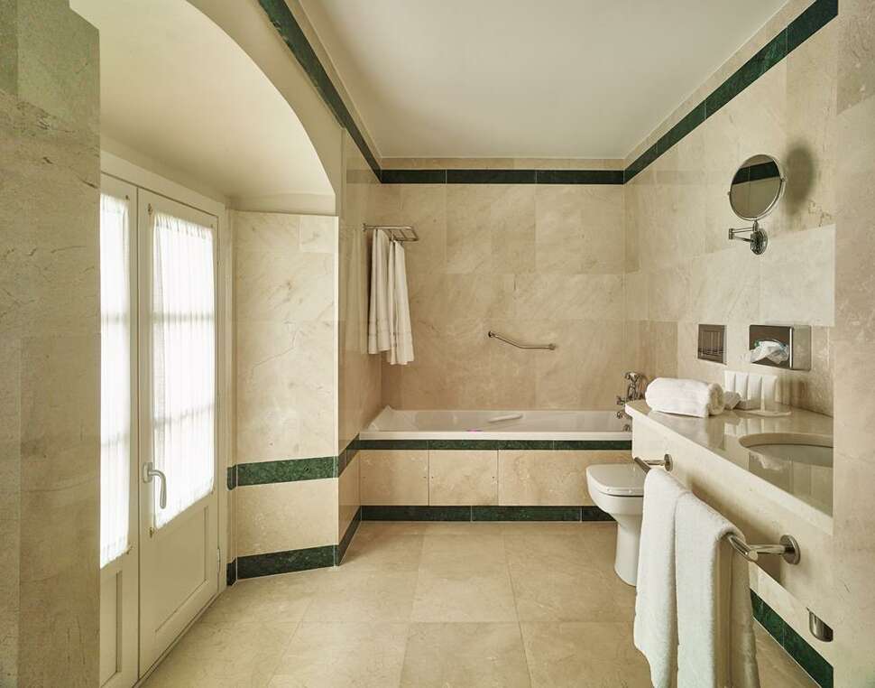 Ein Foto Las Casas de El Arenal Boutique Sevilla