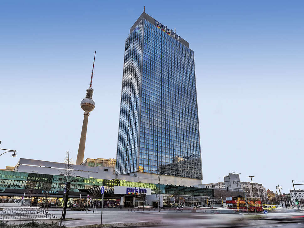 Een foto van Park Inn by Radisson Alexanderplatz