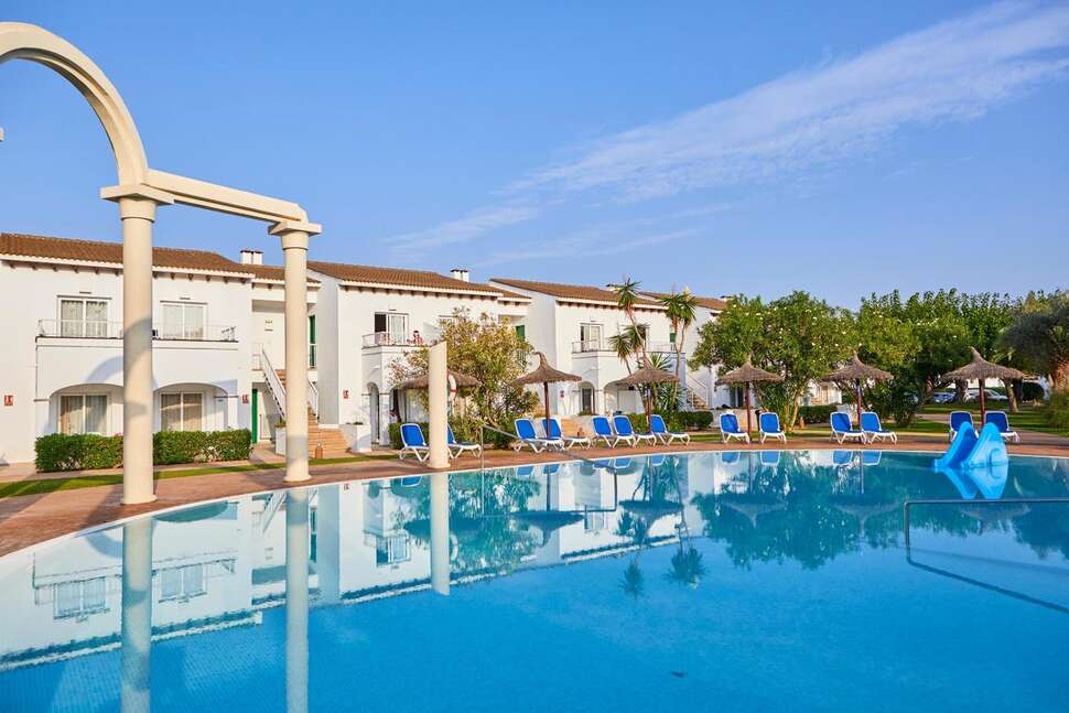 Een foto van het zwembad bij Seaclub Mediterranean Resort