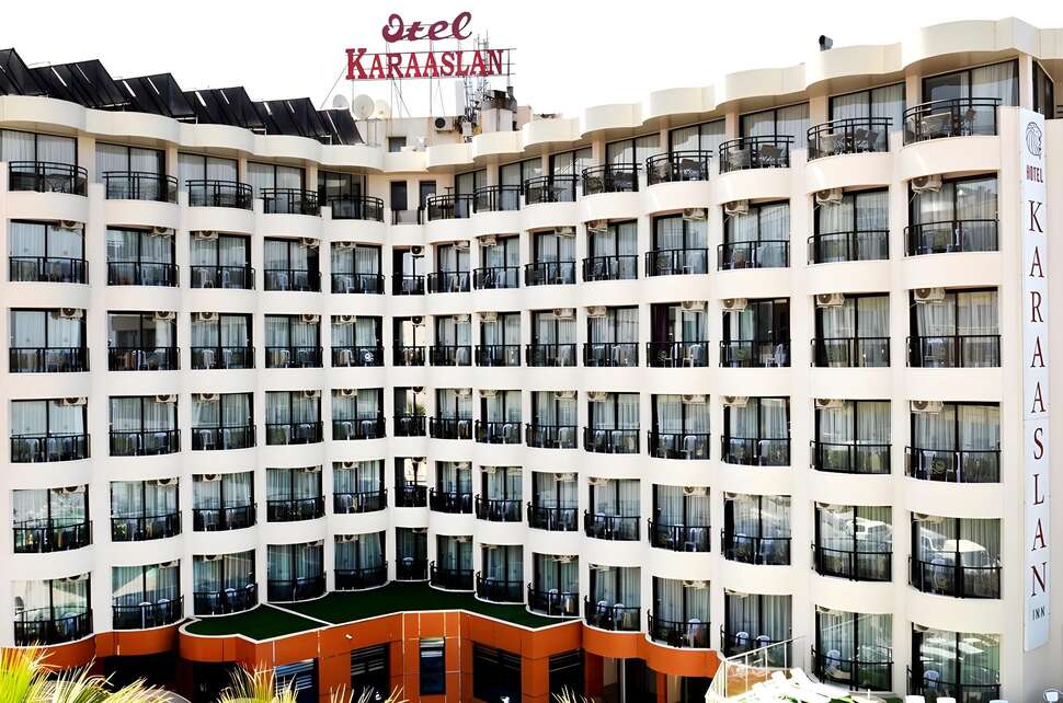 Ein Foto von der Außenansicht des Hotel By Karaaslan Inn