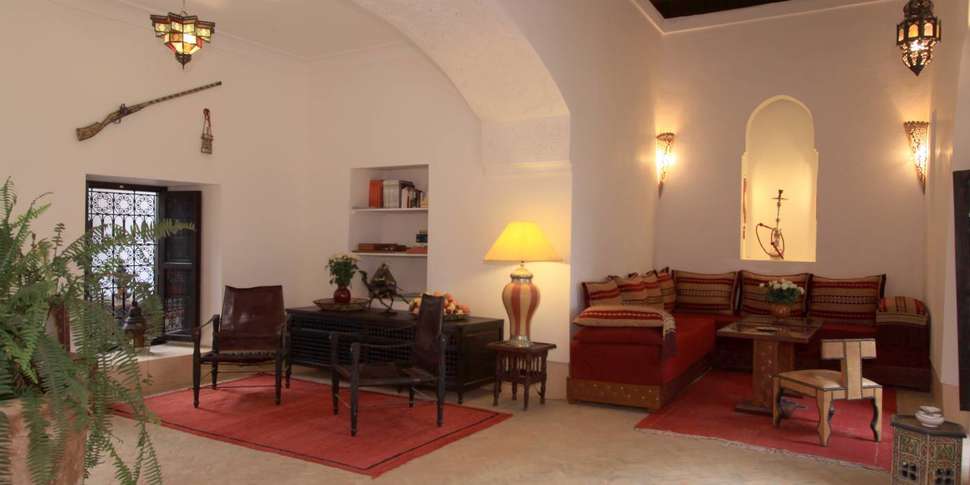 Een foto van het interieur van Riad Petit Karmela