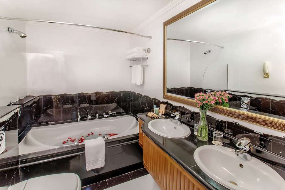 Ein Foto Grand Excelsior Hotel Bur Dubai