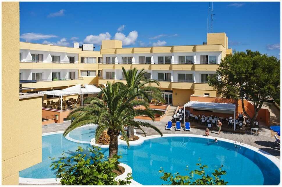 Ein Foto vom Pool im Hotel Spa Sagitario Playa