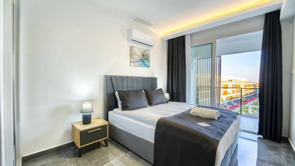Ein Foto Courtyard Long Beach Holiday Resort
