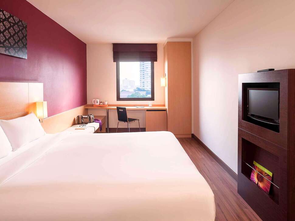 Ein Foto Ibis Bangkok Riverside