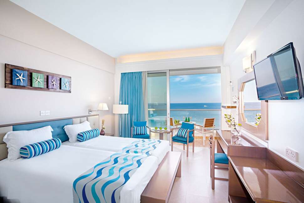 Een foto van Cavo Maris Beach Hotel