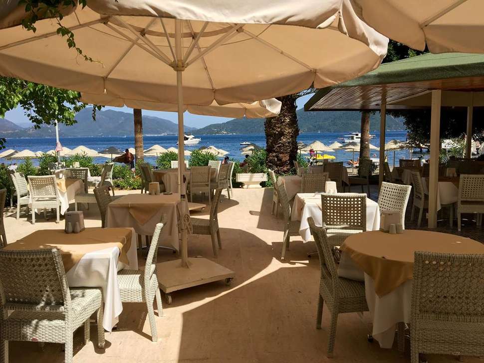 Een foto van Tropical Beach Hotel