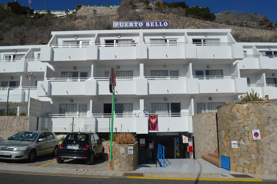Een foto van de buitenkant van Puerto Bello Appartementen