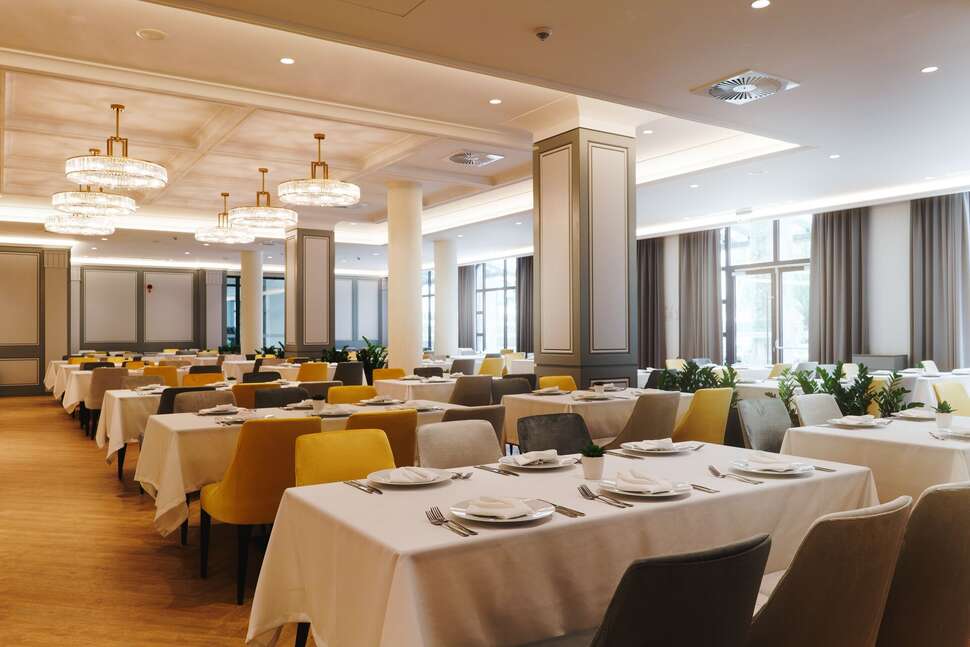 Een foto van Astor Garden Hotel