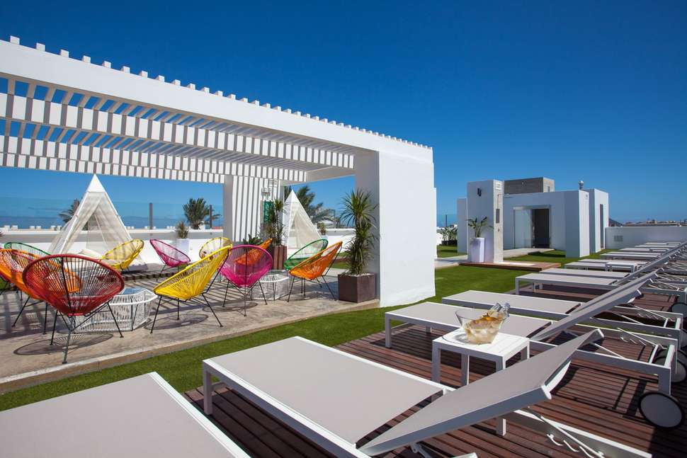 Ein Foto von der Terrasse im Bristol Sunset Beach