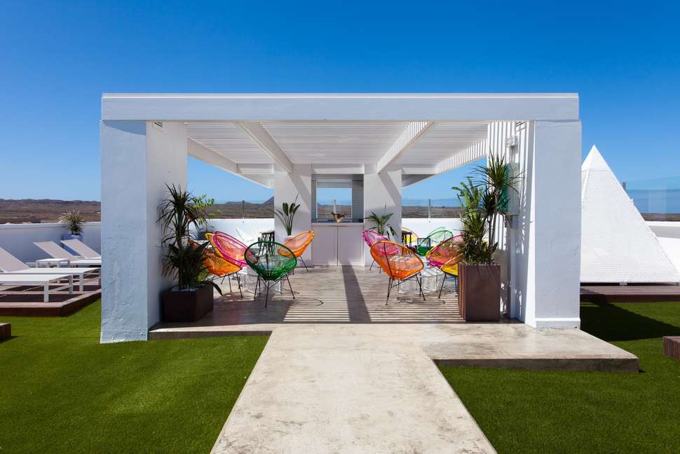 Ein Foto von der Terrasse im Bristol Sunset Beach