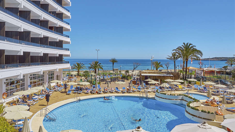 Een foto van het zwembad bij Allsun Hotel Sumba