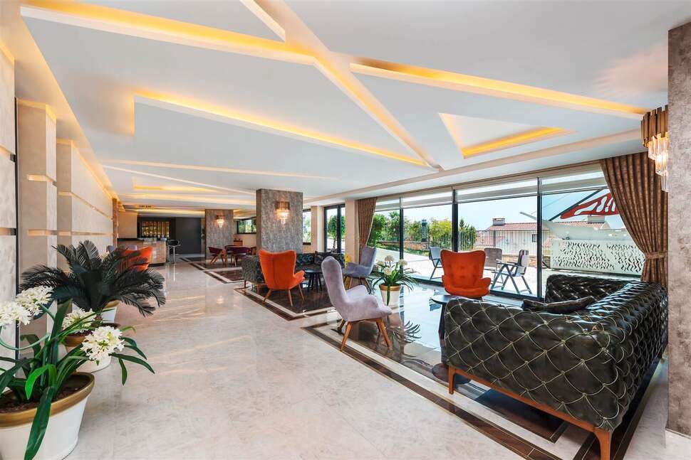 Ein Foto vom Innenbereich im Elite Luxury Suite & Spa