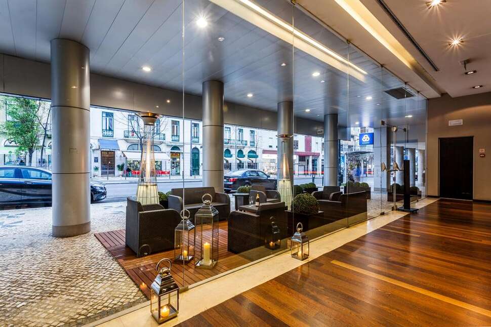 Een foto van het interieur van Czar Lisbon Hotel