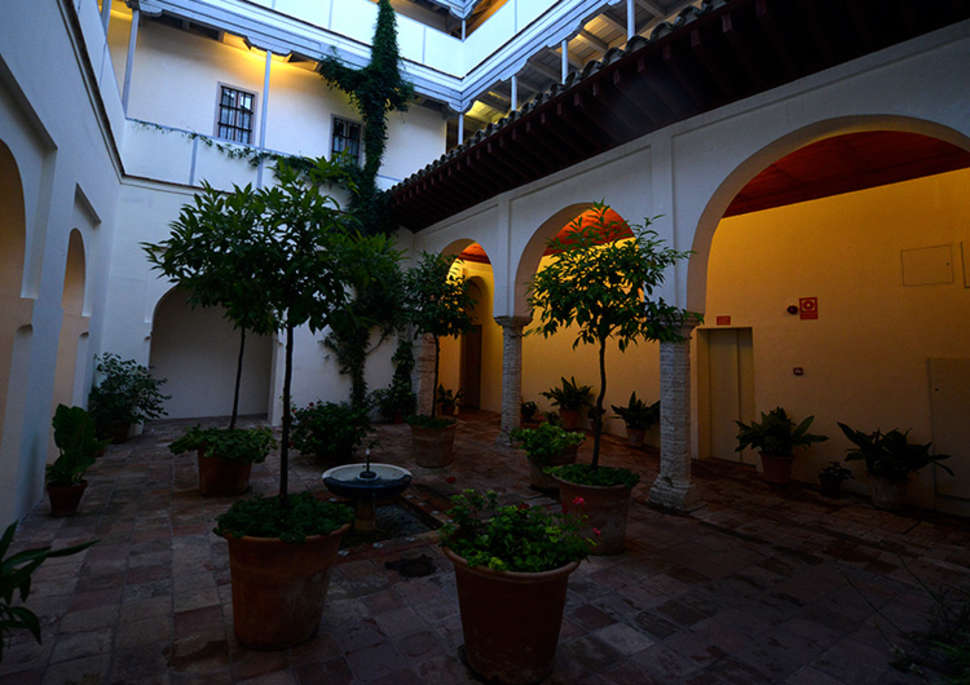Een foto van de buitenkant van Las Casas De La Juderia