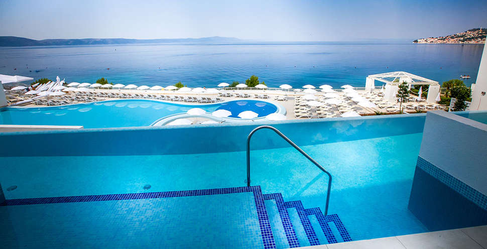 Een foto van het zwembad bij TUI Blue Adriatic Beach