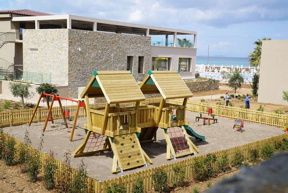 Een foto van de faciliteiten bij Almyros Beach Hotel