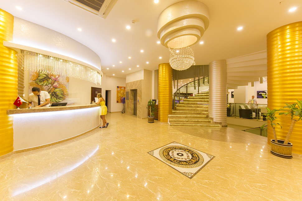 Een foto van het interieur van Maya World Park Hotel