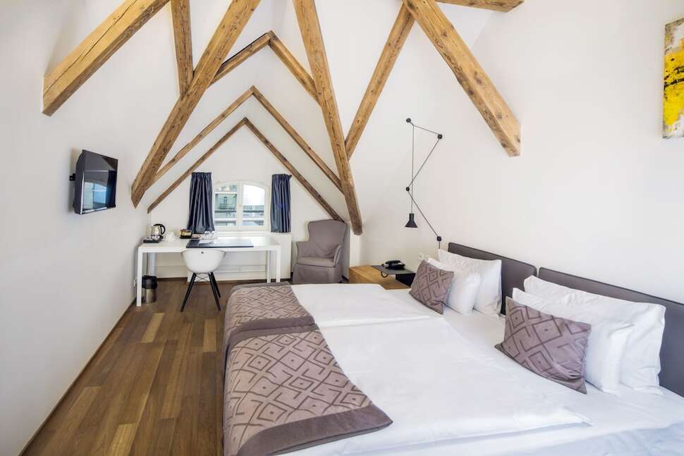 Een foto van Hotel Golden Crown