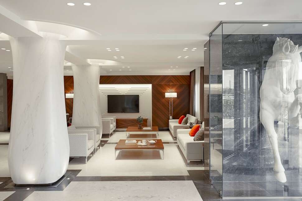 Een foto van het interieur van Hotel Potidea Palace