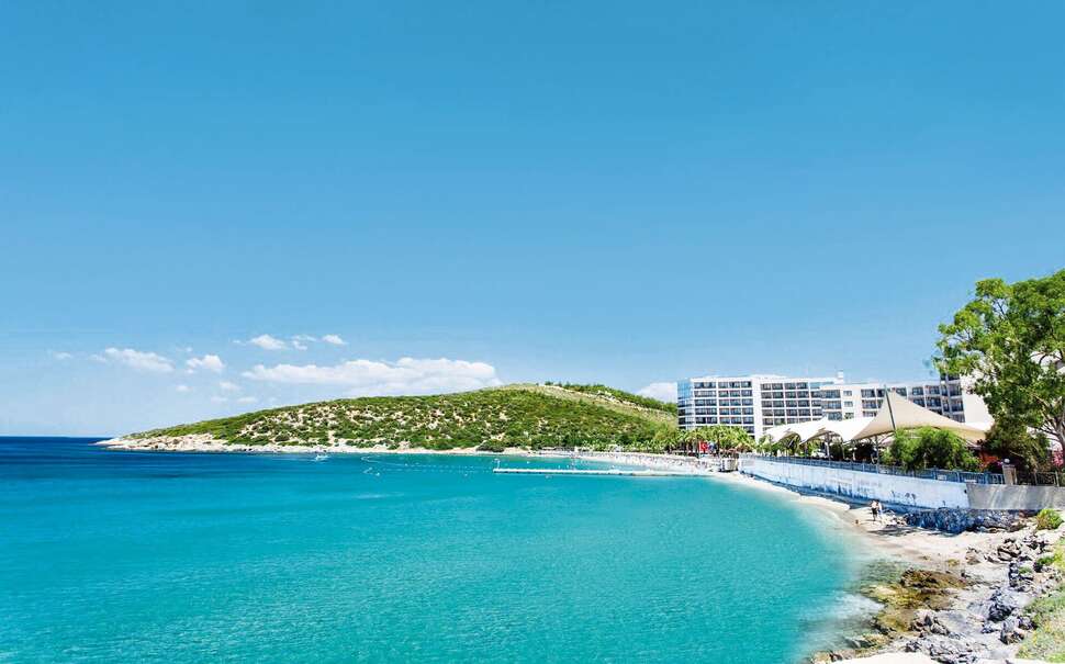 Een foto van het strand bij Tusan Beach Resort