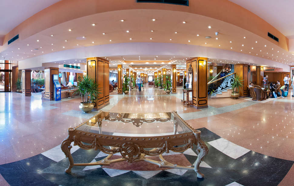 Een foto van het interieur van Blend Club Aqua Resort