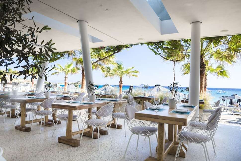 Ein Foto von den Einrichtungen im Mykonos Dove Beach Hotel