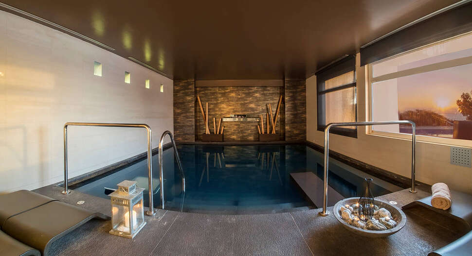 Ein Foto vom Pool im Silken Park Hotel San Jorge