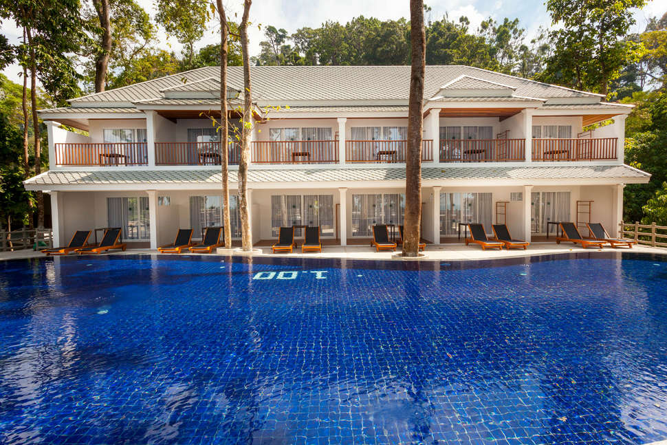 Een foto van het zwembad bij Sentido Khao Lak Resort